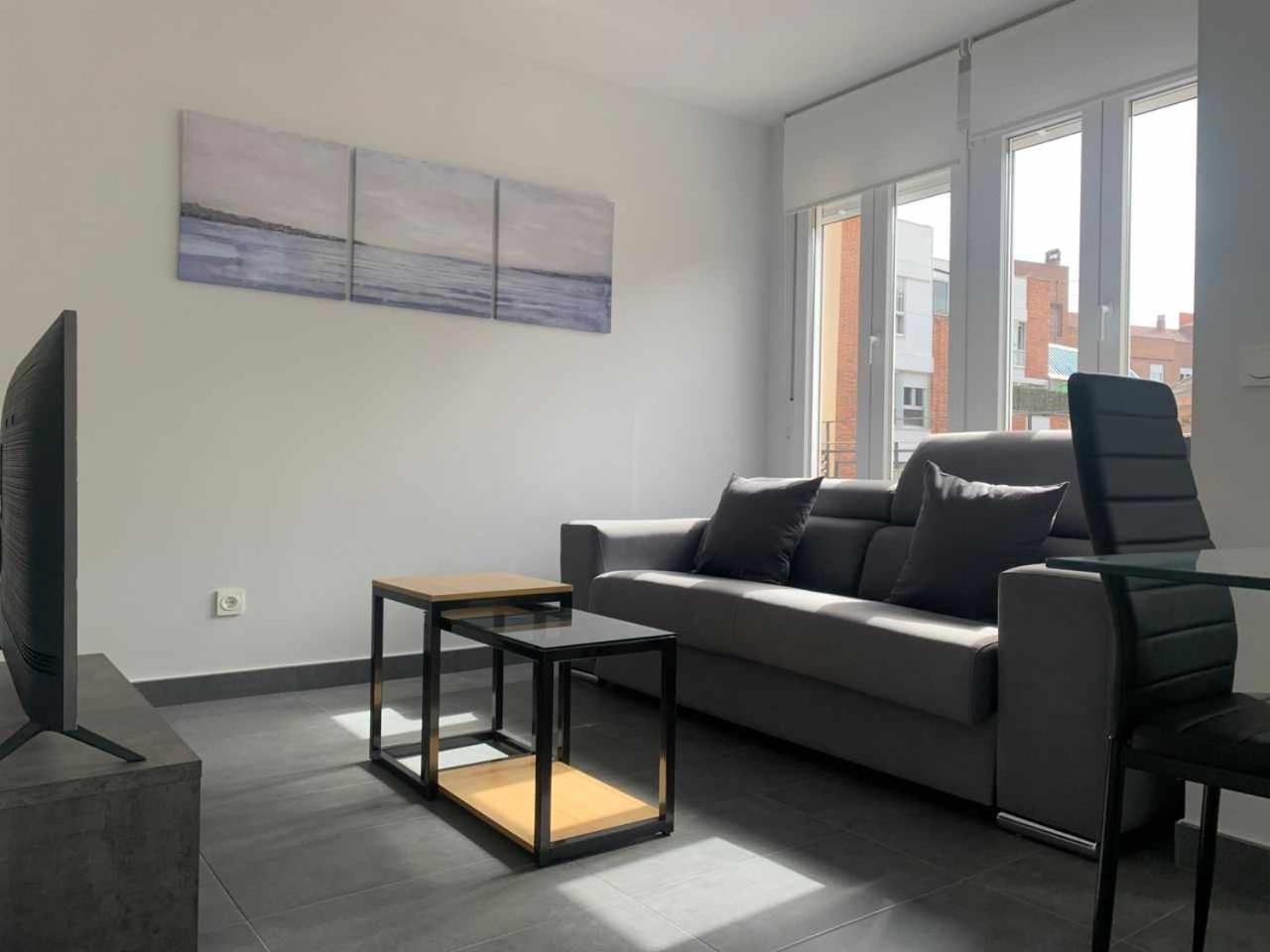 Ramon Y Cajal Suites De Luxe 莱昂 外观 照片