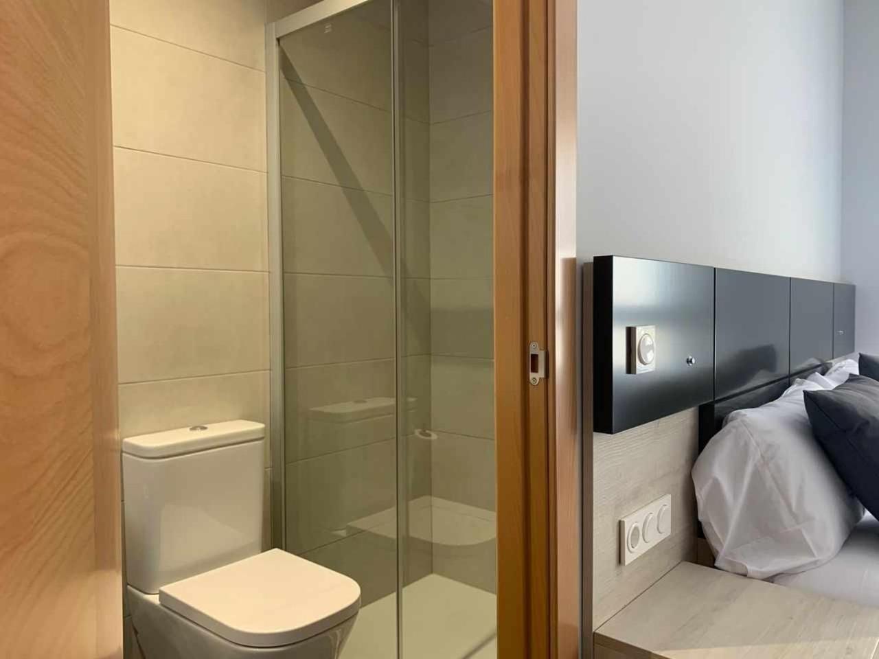 Ramon Y Cajal Suites De Luxe 莱昂 外观 照片