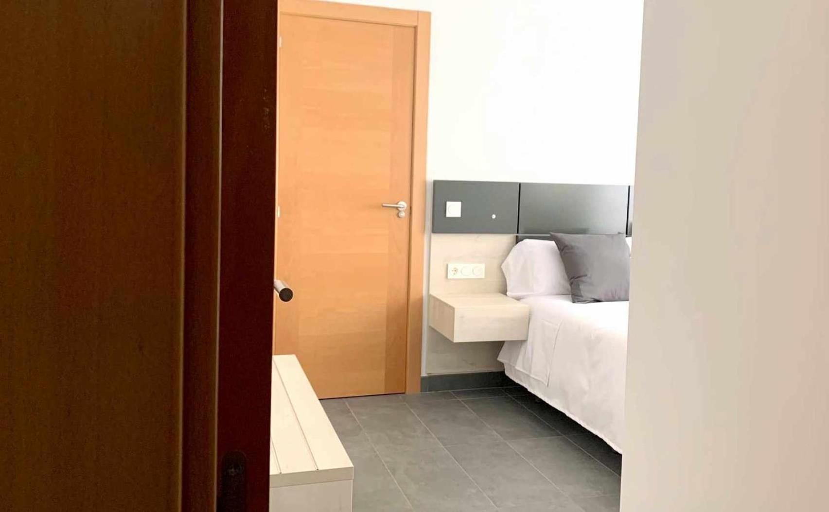 Ramon Y Cajal Suites De Luxe 莱昂 外观 照片